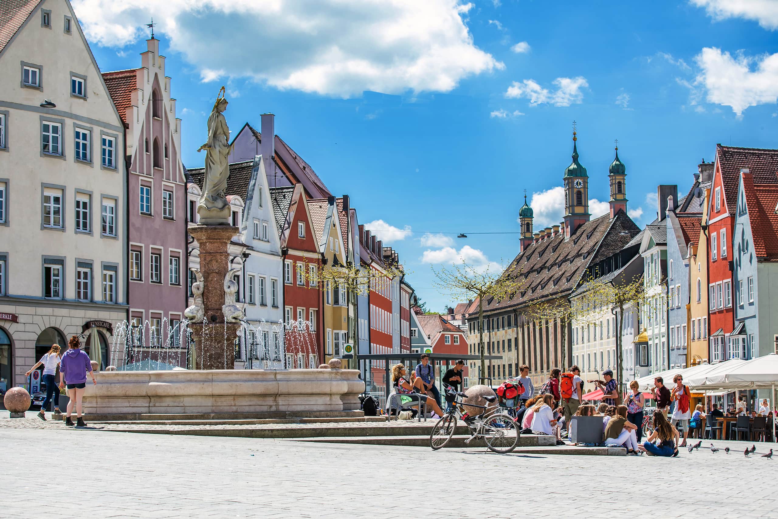 Crafting Captivating Headlines: Your awesome post title goes here Landsberg Hauptplatz